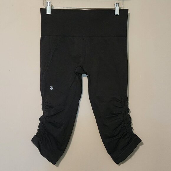 Lululemon Cropped Leggings women 6 On The Flow black - Picture 6 of 10